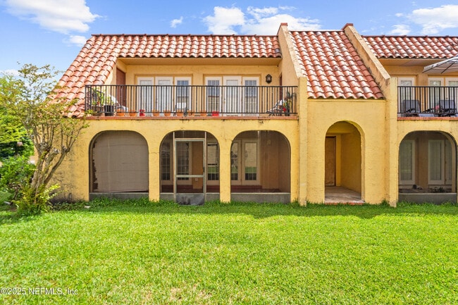 Building Photo - 6552 La Mirada Dr E