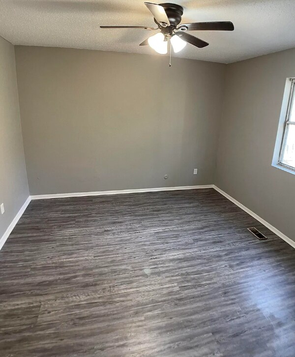Bedroom - 2301 Dorchester Dr