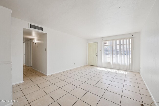 Hallway view to bedrooms - 6212 N 12th Pl