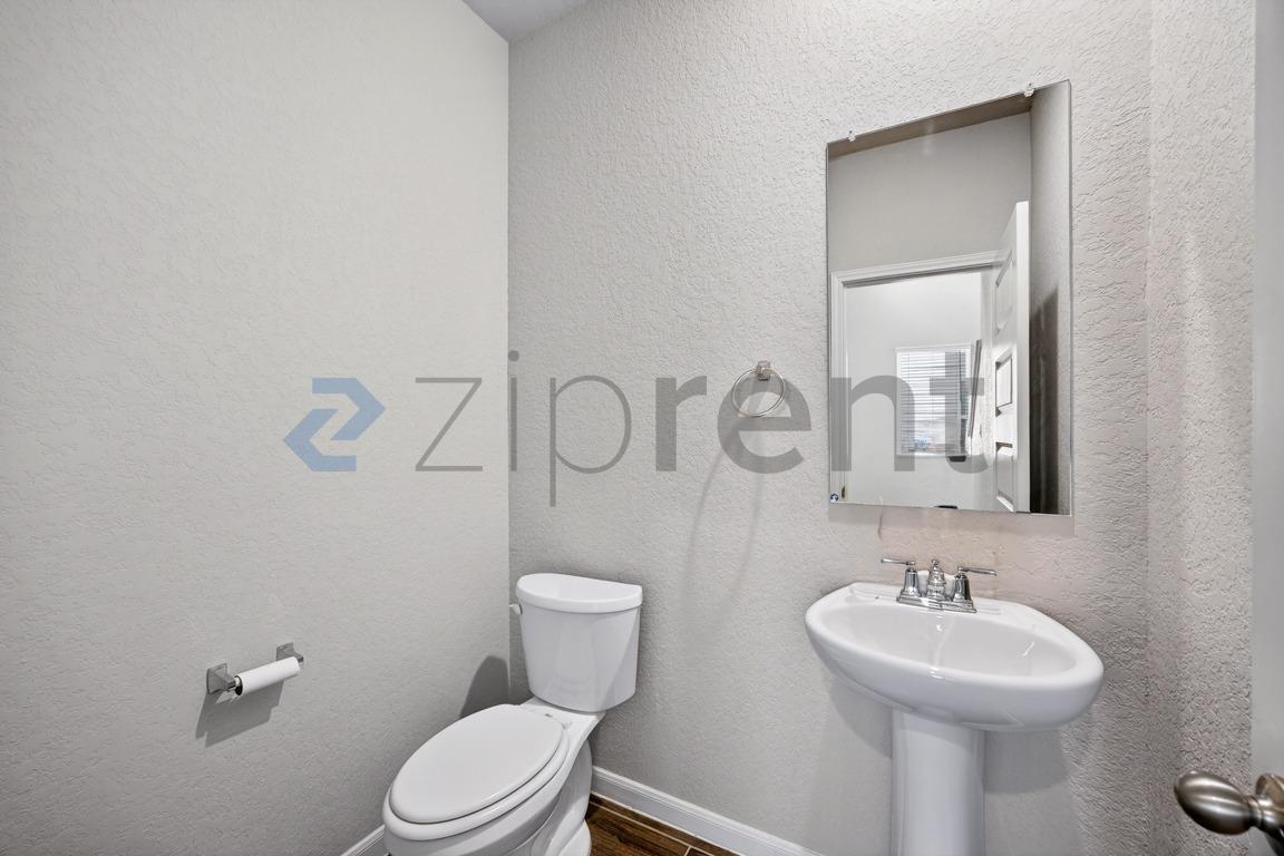 Building Photo - 14627 Sweet Clover