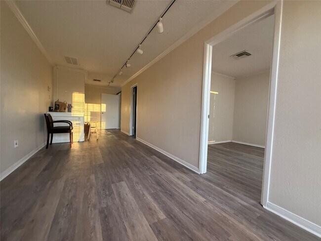 Building Photo - 2302 45th St