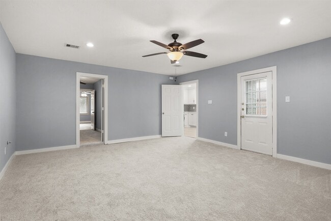 Building Photo - 3314 1st Ave S