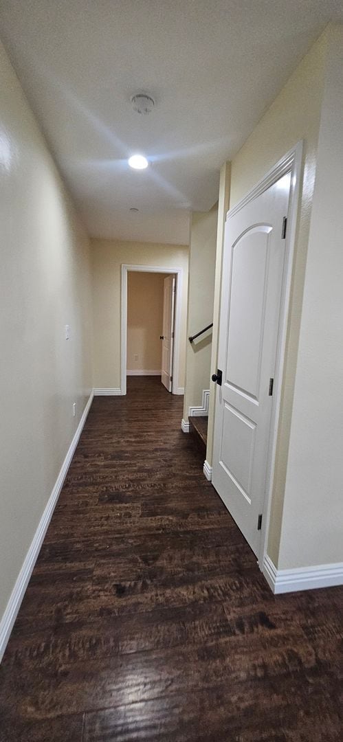 Building Photo - 75(611)