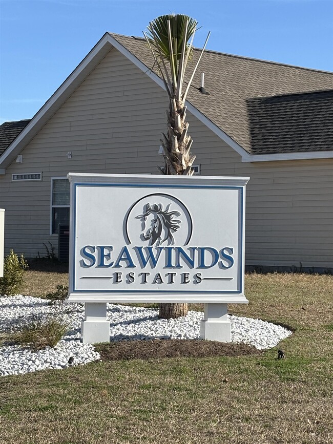 Building Photo - 227 Leste Rd