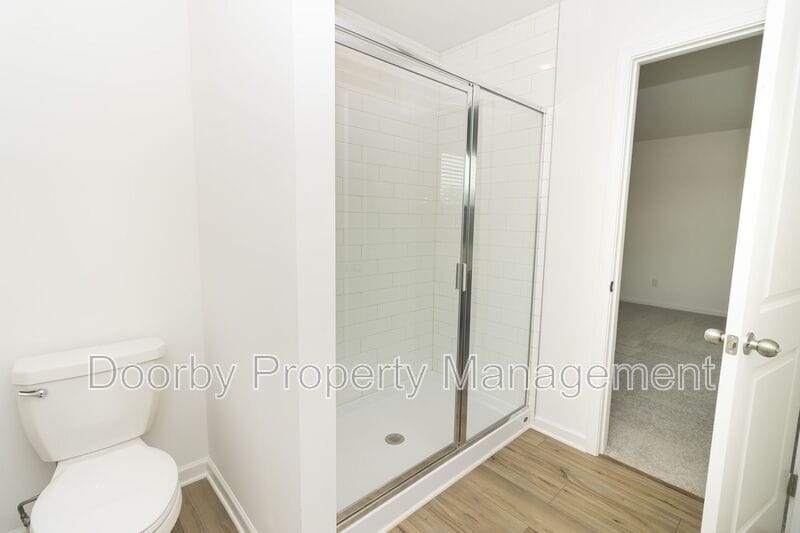 Building Photo - 105 Saddlebred Wy