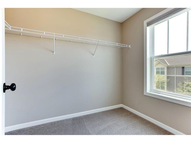 Building Photo - 8934 SW Village Loop