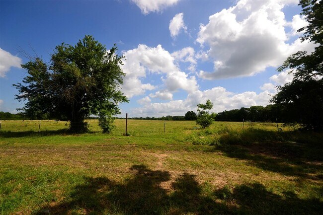 Building Photo - 12652 Calvary Rd