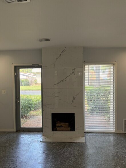 Building Photo - 2756 Harbor Station Rd