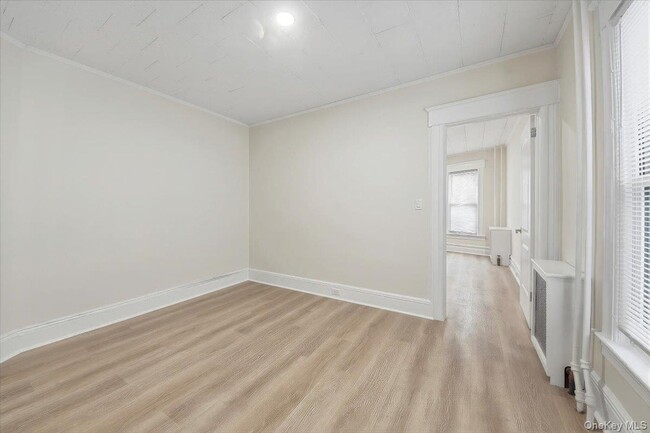 Building Photo - 169 Lockwood Ave