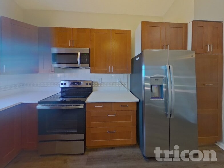 Building Photo - 3340 Bridgewater Dr