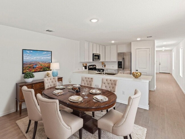 Building Photo - VIEWS VIEWS VIEWS and LOCATION! Rental Bac...
