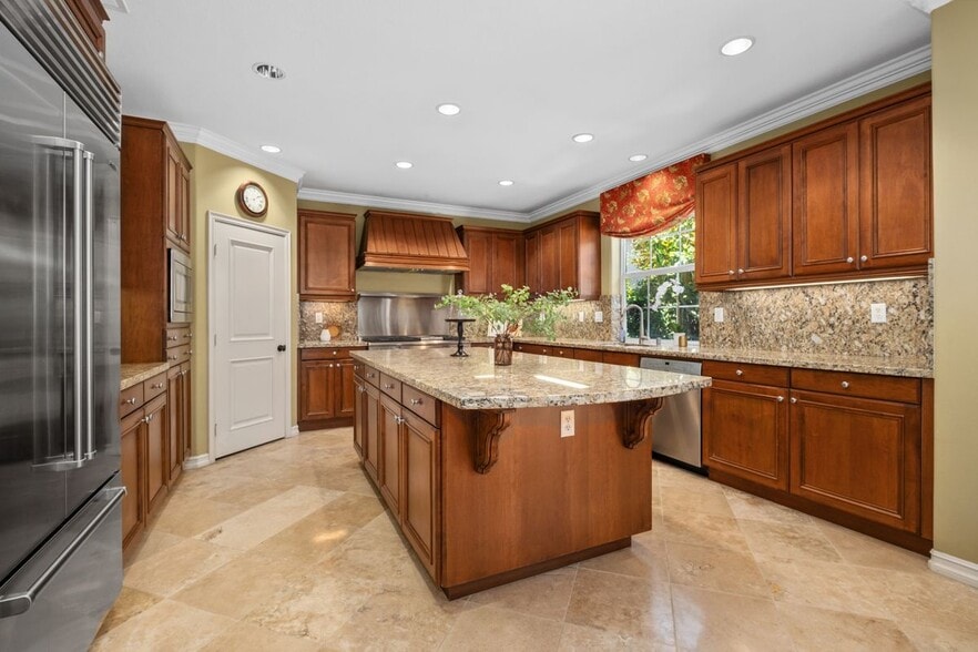 Building Photo - 16618 Honeybee Dr