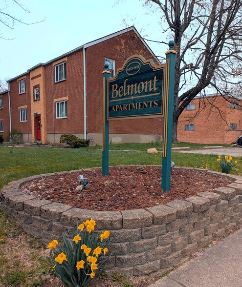 Building Photo - 5947 Belmont Ave