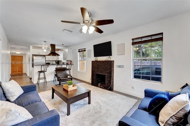 Building Photo - 107 Stirling Rd