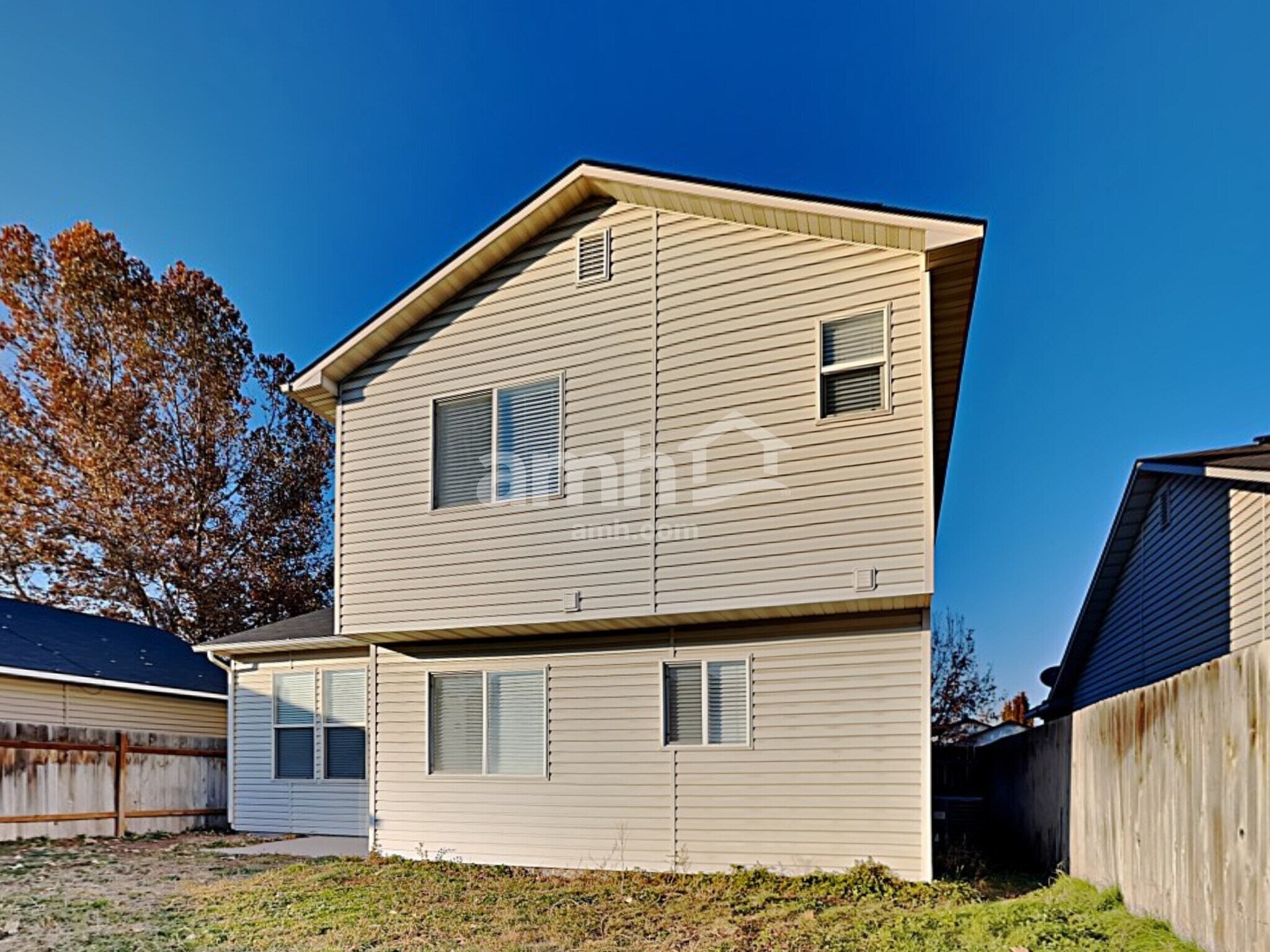 Building Photo - 2513 E Cinnamon Ln