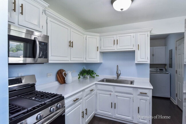 Building Photo - 156 Fairwood Dr