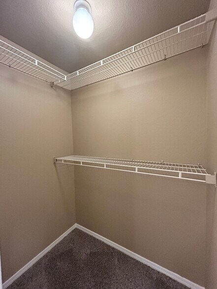 Building Photo - 3757 S Gekeler Ln