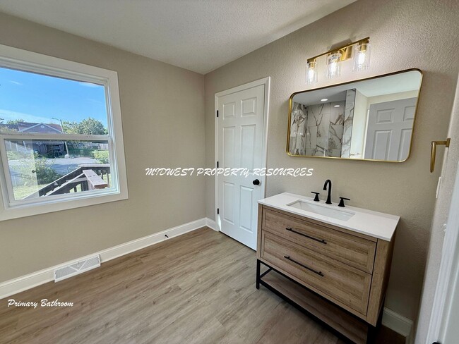 Building Photo - Beautifully Remodeled 4 Bedroom, 3 Bath Home