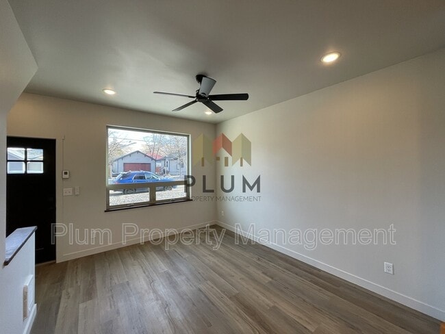 Building Photo - 1125 S Catlin St