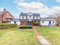 Building Photo - 5 bedroom available in the West Jefferson Hills School district!