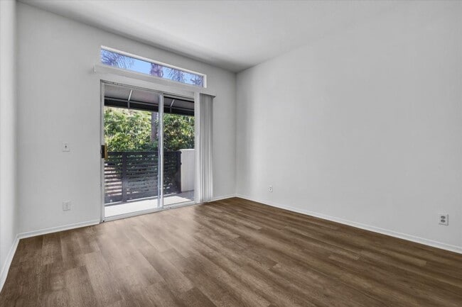 Building Photo - 25038 El Carrizo