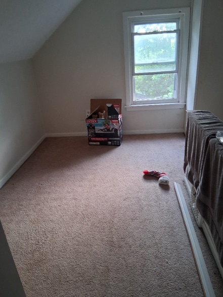 Building Photo - 106 Shaker Dr