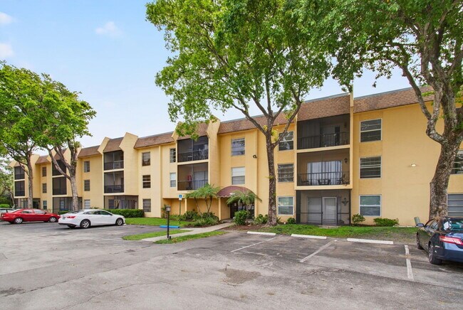 Building Photo - 480 NW 20th St