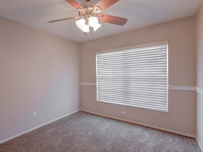 Building Photo - 1573 Palmstone Dr