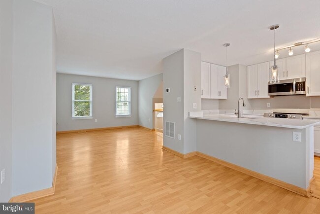 Building Photo - 2384 Branleigh Park Ct