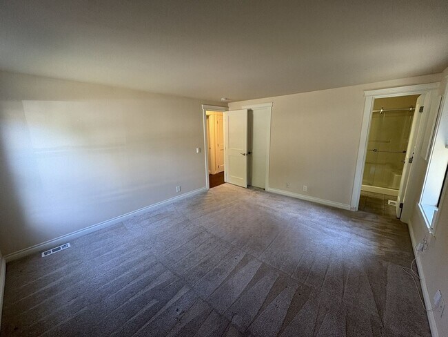 Building Photo - 4300 Bryce Dr