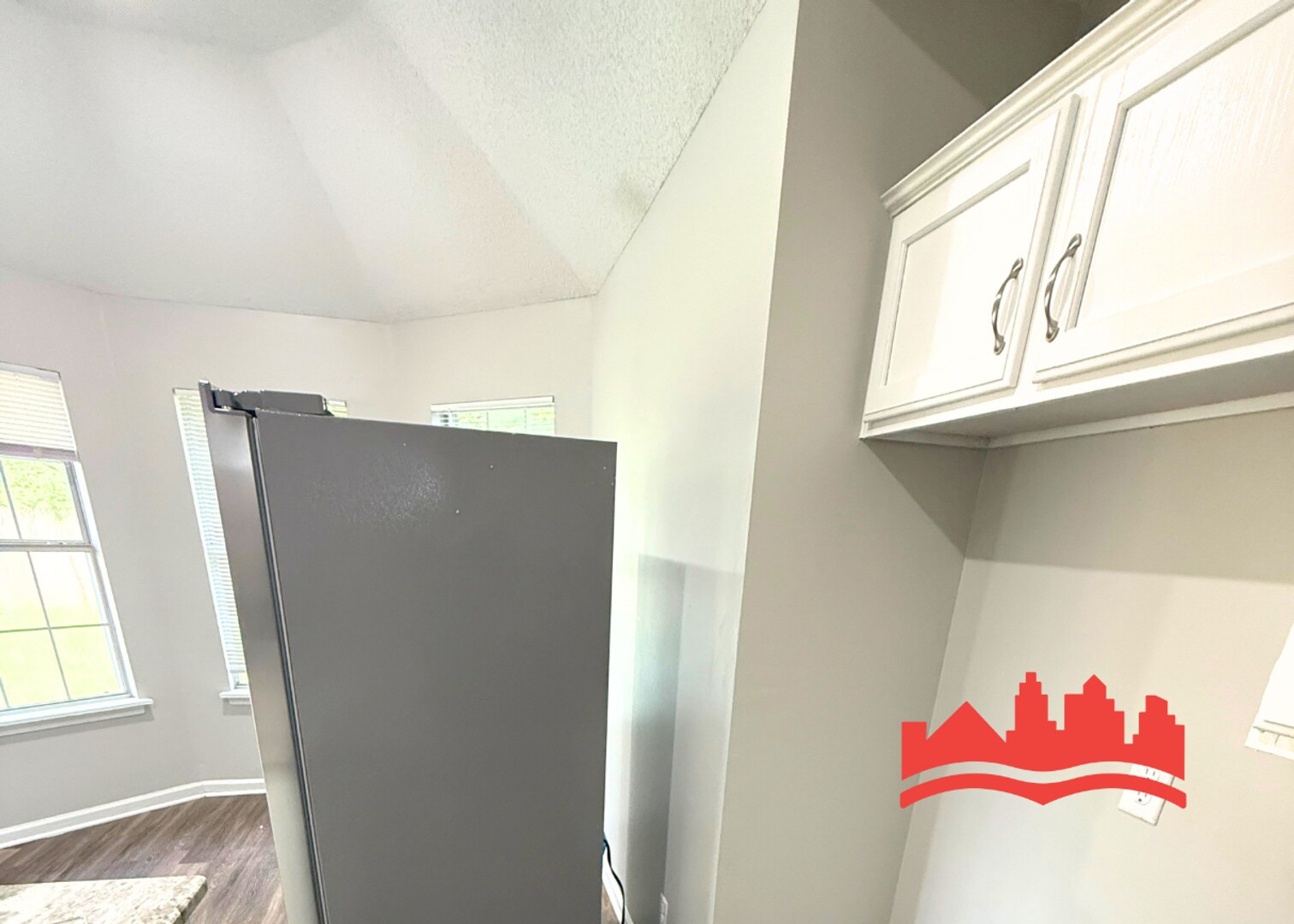 Building Photo - Welcome home!