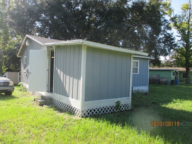 Building Photo - Adorable Renovated Home in Oceanway!