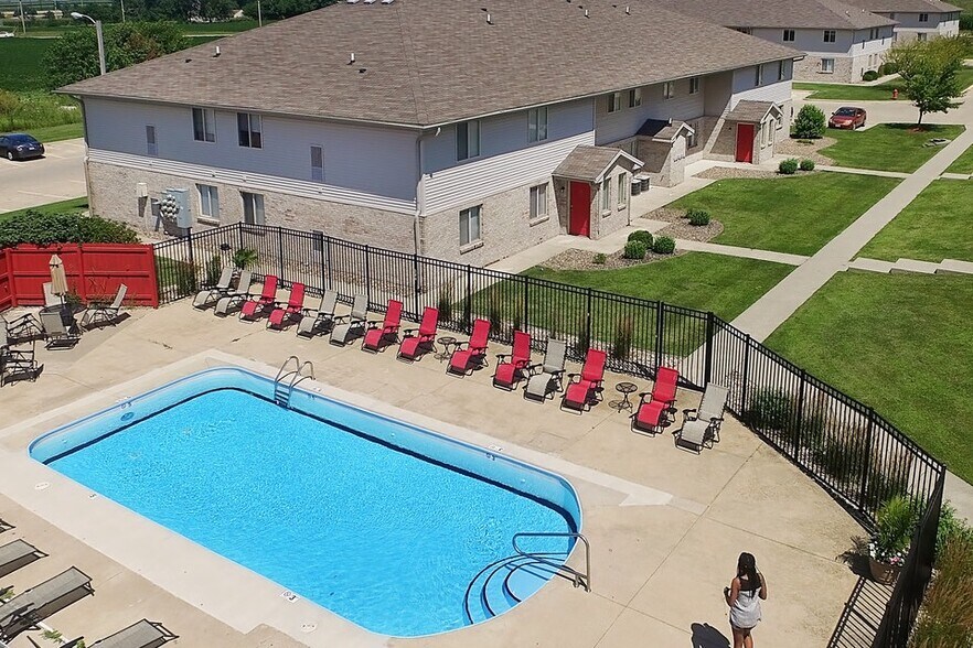 Oak Point Apartments 1430 Trumbull Ave Normal IL 61761 Apartment Finder