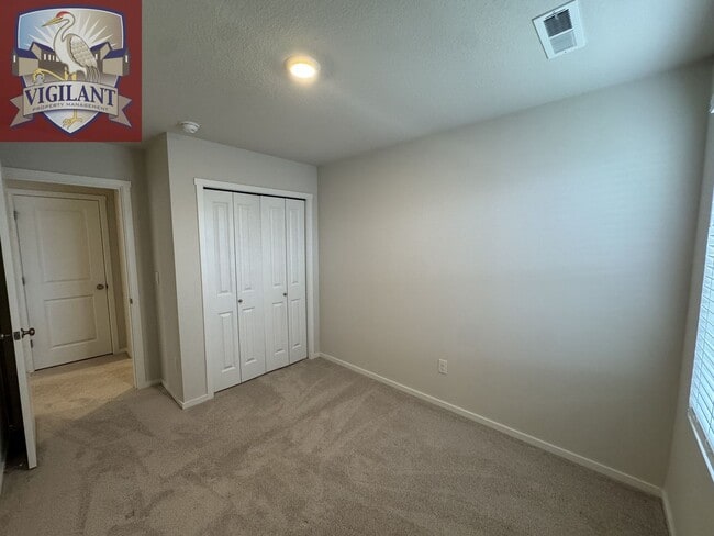 Building Photo - 3 Bedroom home