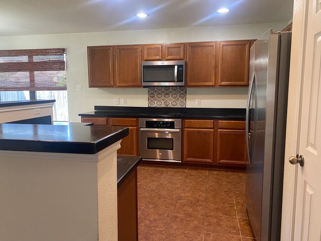 Building Photo - 3 BEDROOM, PLUS STUDY,  BELTON ISD