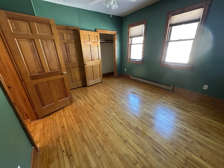 Building Photo - 162 Washington St