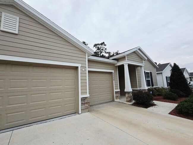 Building Photo - Welcome to the beautiful Finley Woods community