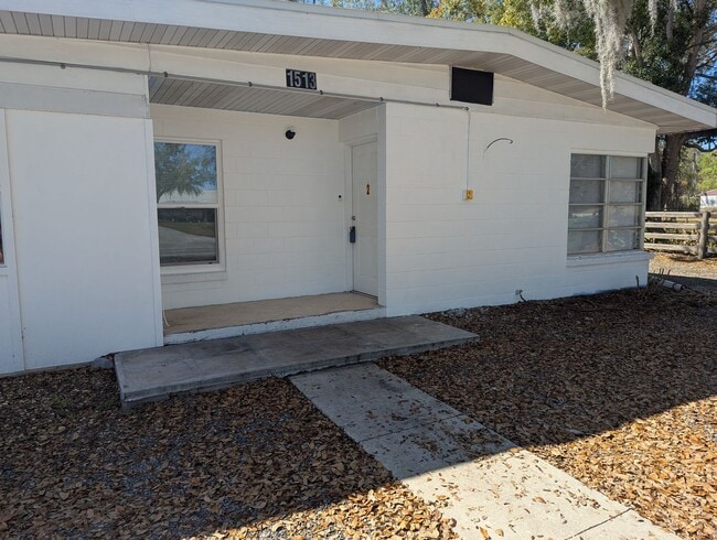 Building Photo - Charming and Spacious 3-Bedroom Home for Rent, furbabies are Welcome!