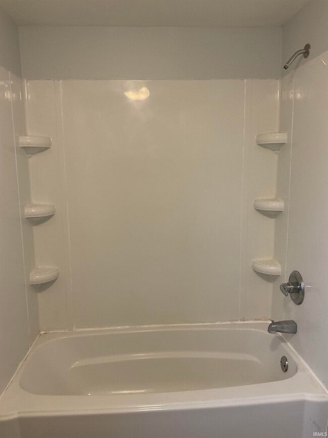 Building Photo - 1405 N Anthony Blvd