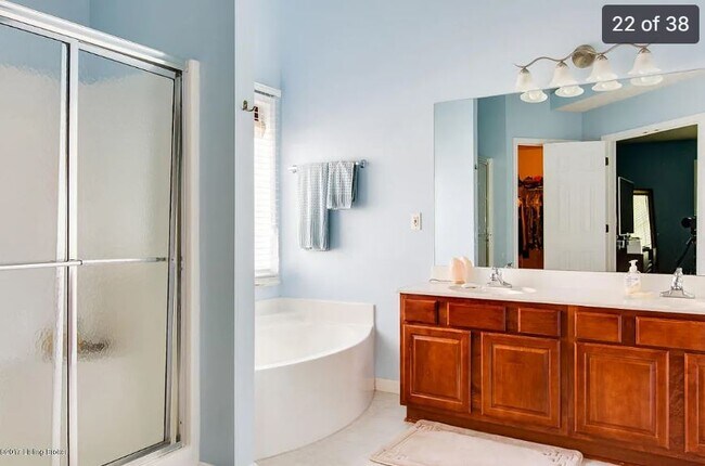 Building Photo - 11036 Symington Cir