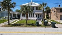 Building Photo - 212 S Oleander Ave