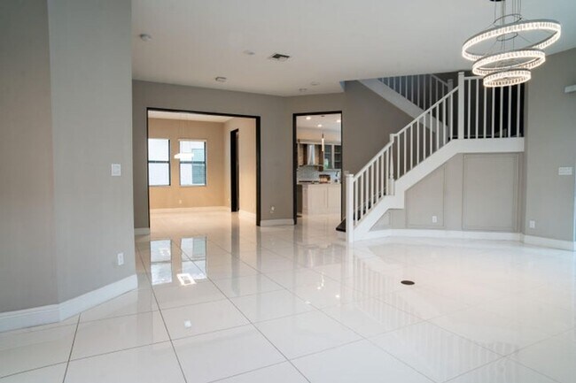 Building Photo - 8665 E Baypoint Cir