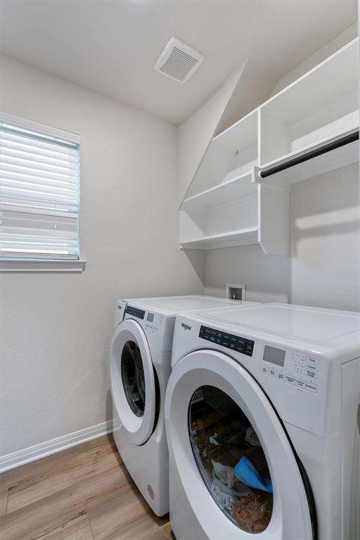 Building Photo - 504 Longmount Cv