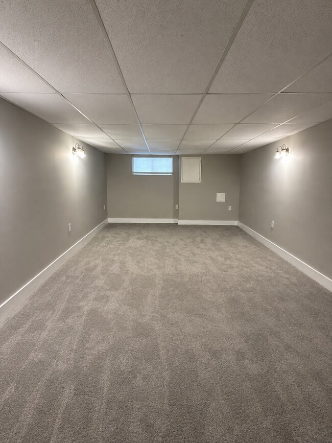 Building Photo - 411 N Luzerne Ave