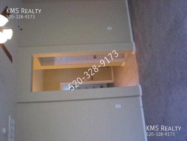 Building Photo - 14013 E Voss St