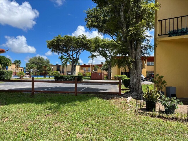 Building Photo - 13781 SW 84th St