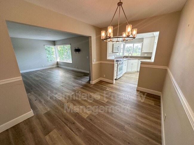 Building Photo - 23 Rockwood