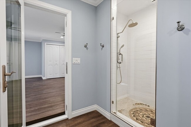 Building Photo - 1184 Devonshire Dr