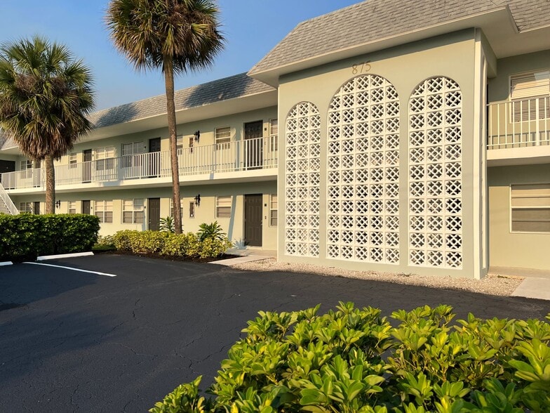 Building Photo - Del Rio Apartment Homes