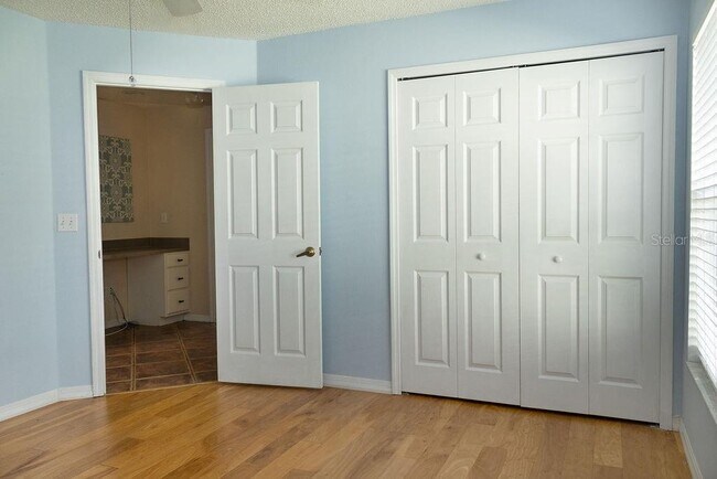 Building Photo - 1407 Whispering Woods Way